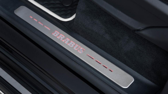 Пороги внутренние с логотипом BRABUS для Mercedes G63 (W463A) RGB
